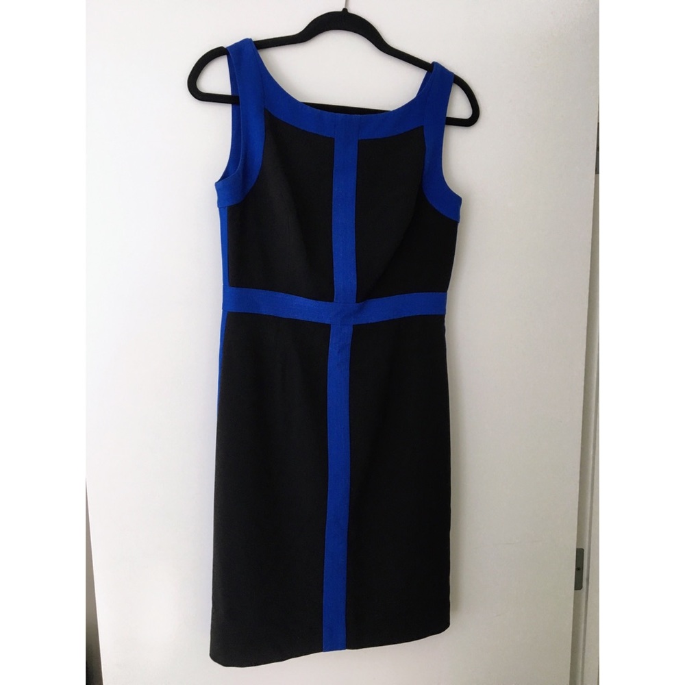 Ellen Tracy sheath dress in vivid blue and black